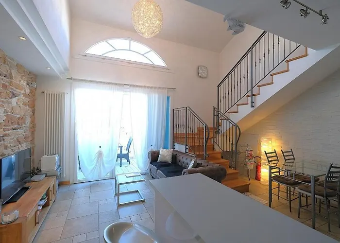 Duplex 3 2 Bagni Piazza Drago 利多迪迪耶索洛