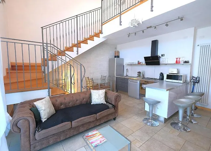 Duplex 3 2 Bagni Piazza Drago Lägenhet *